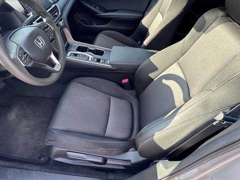 Used 2021 Honda Accord Hybrid image 11