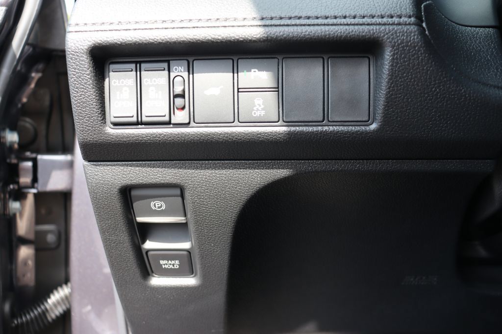 Certified 2026 Honda Odyssey Elite image 32
