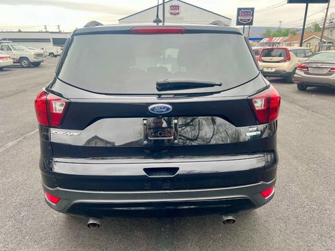 Used 2019 Ford Escape SE AWD/4WD image 5