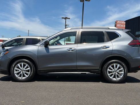 Used 2020 Nissan Rogue SV FWD image 9