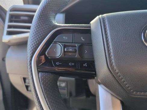 Used 2025 Toyota Tundra Platinum AWD/4WD image 15
