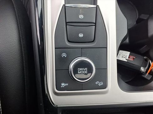 Used 2023 Ford Explorer ST w/ Equipment Group 401A image 9