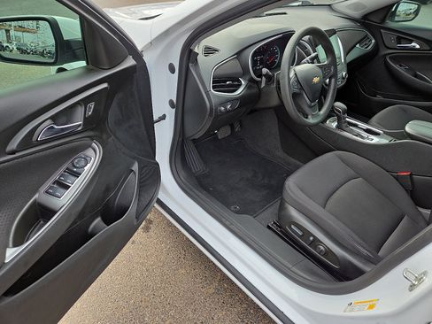 Used 2023 Chevrolet Malibu LT w/ Driver Confidence Package image 11