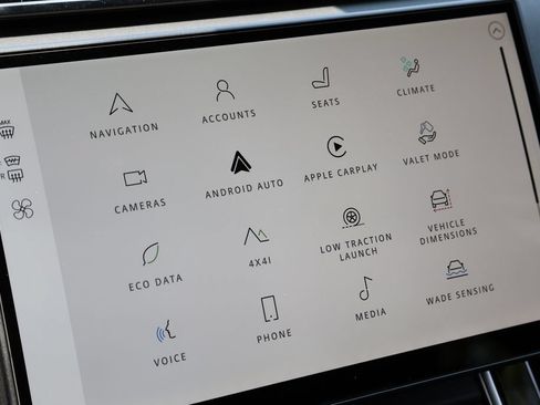 New 2026 Land Rover Range Rover Velar S AWD/4WD image 26