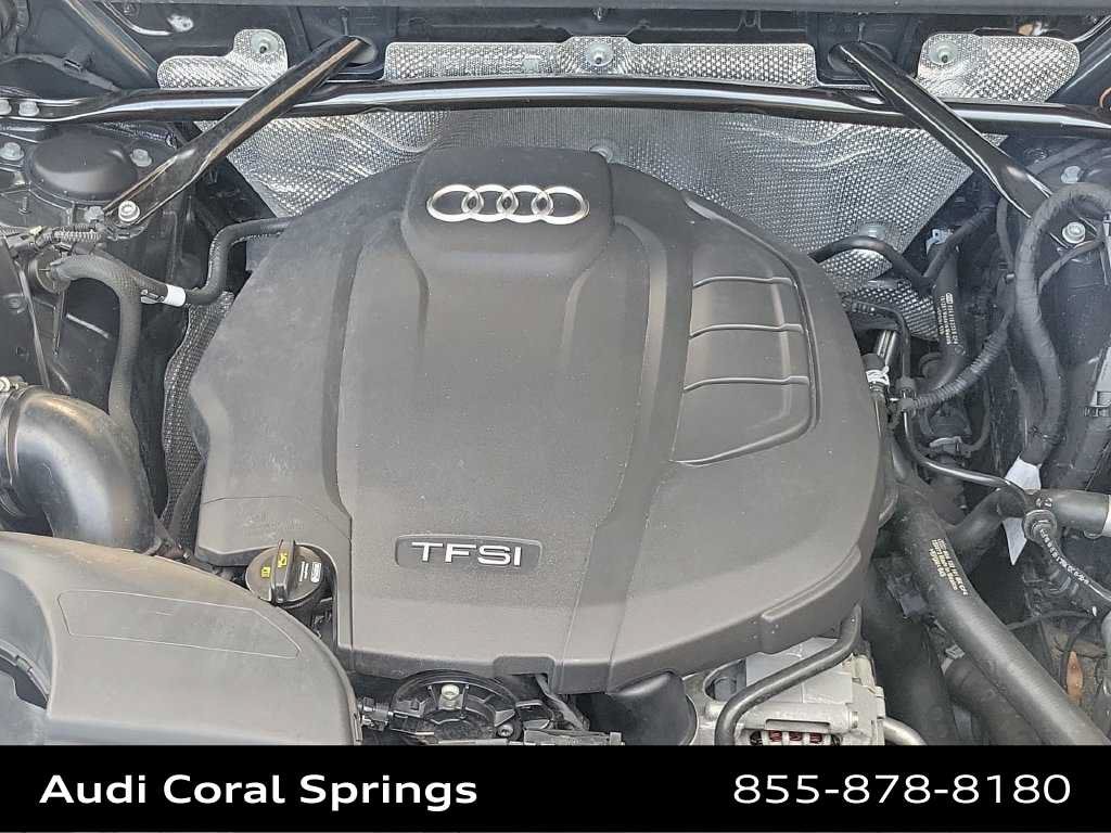 Used 2020 Audi Q5 2.0T Premium w/ Titanium Sport Package AWD/4WD image 17