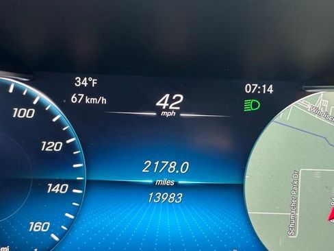 Used 2021 Mercedes-Benz GLC 300 4MATIC image 10