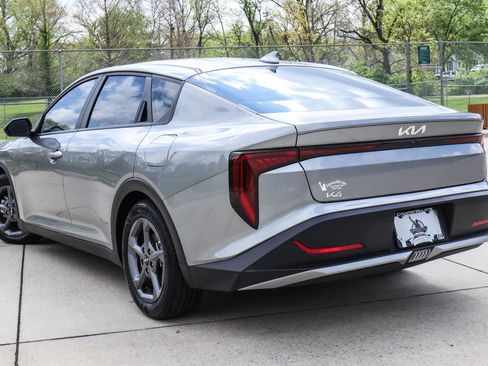 Used 2025 Kia K4 LXS image 14