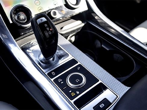 Used 2022 Land Rover Range Rover Sport HST image 26