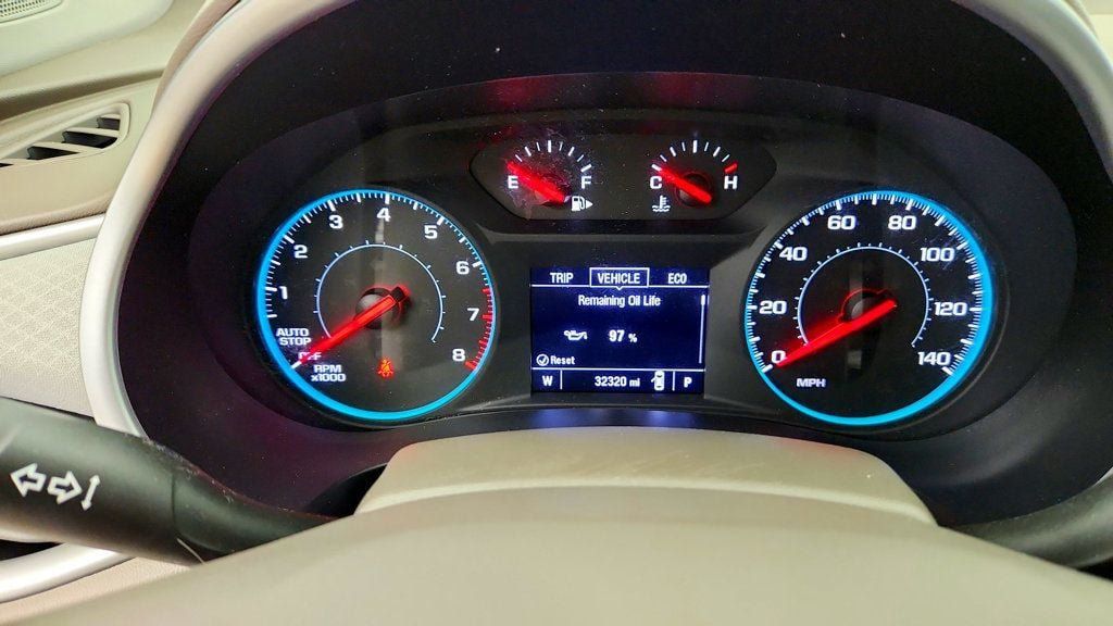 Used 2022 Chevrolet Malibu LS w/ Driver Confidence Package FWD image 14