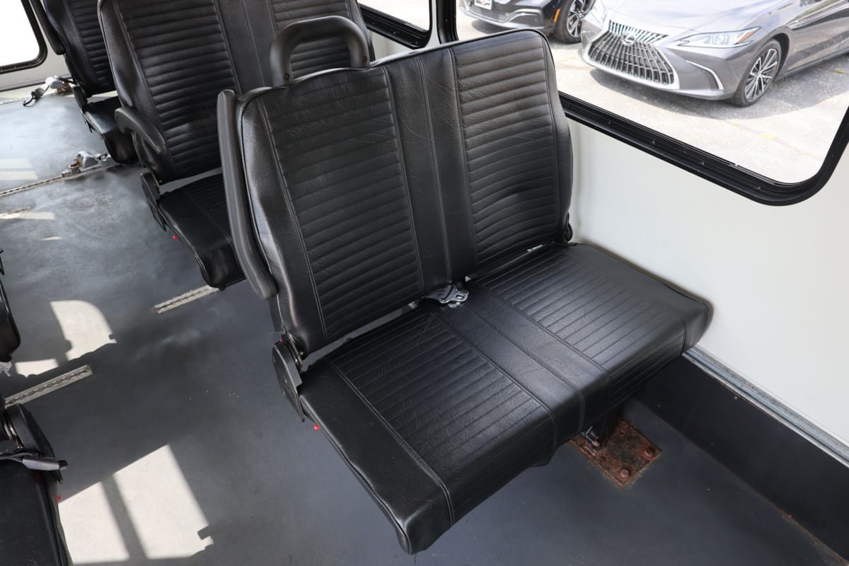 Used 2016 Ford E-450 and Econoline 450 Super Duty w/ Shuttle Bus Prep Package RWD image 9