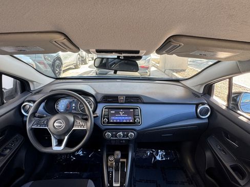 Used 2025 Nissan Versa SV image 32