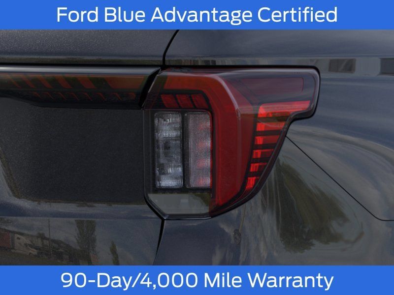 Used 2026 Ford Explorer Active AWD/4WD image 22