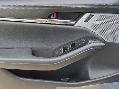 New 2026 MAZDA MAZDA3 2.5 Turbo Sedan w/Premium Plus image 19