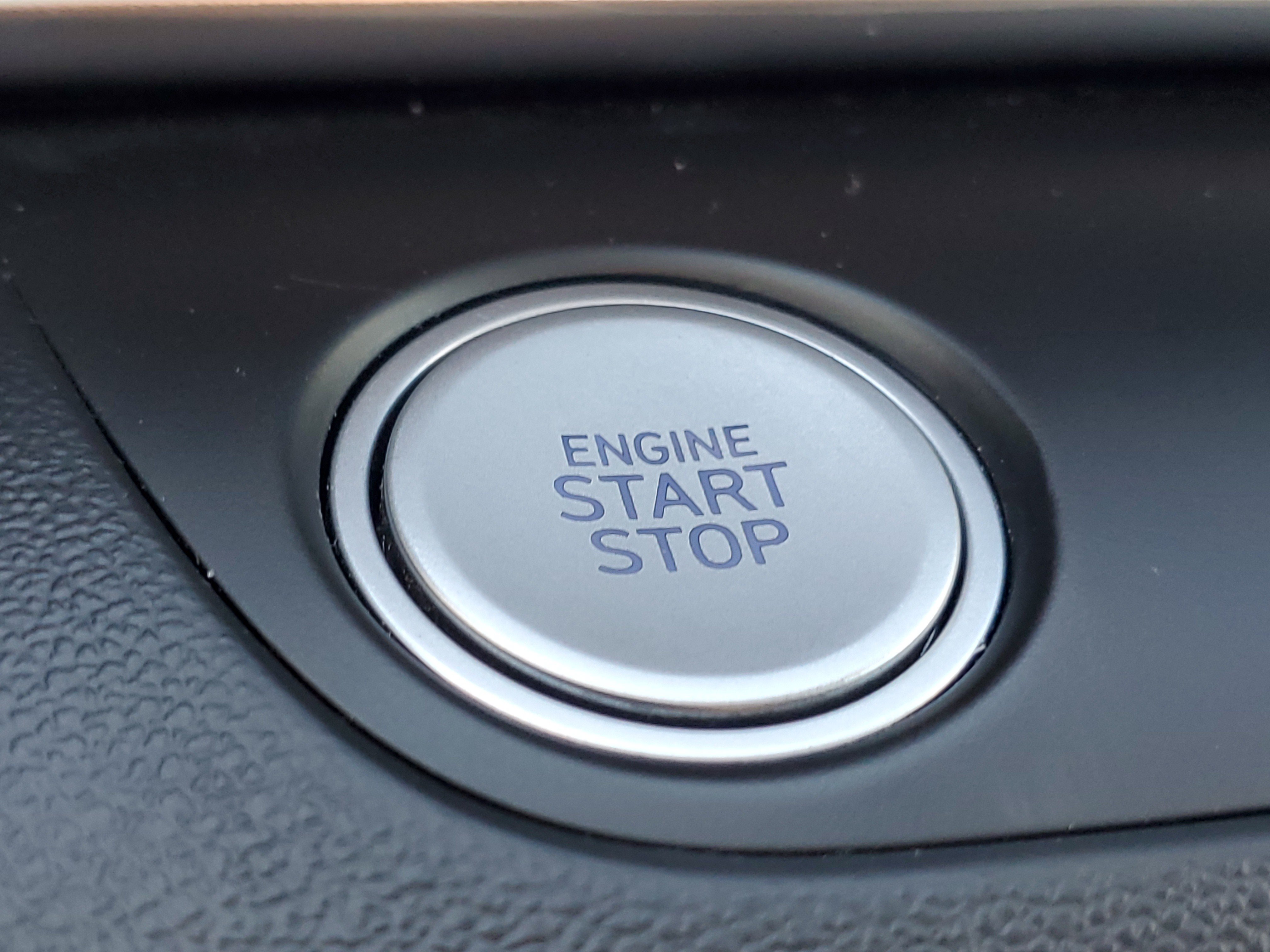 Used 2025 Hyundai Elantra SEL FWD image 26