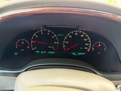 Used 2002 Cadillac De Ville DTS image 24