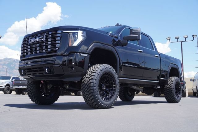 Used 2025 GMC Sierra 2500 Denali Ultimate AWD/4WD image 8