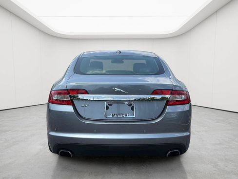 Used 2010 Jaguar XF Premium RWD image 7