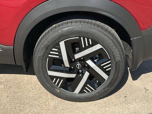 New 2026 Nissan Kicks SV image 8