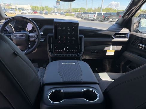 New 2026 GMC Yukon AT4 w/ Premium Trailering Package image 28