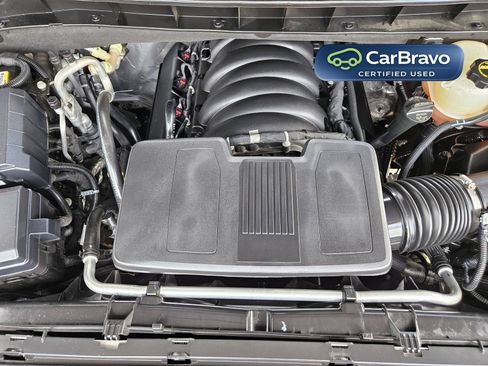 Certified 2025 Chevrolet Suburban Premier AWD/4WD image 35