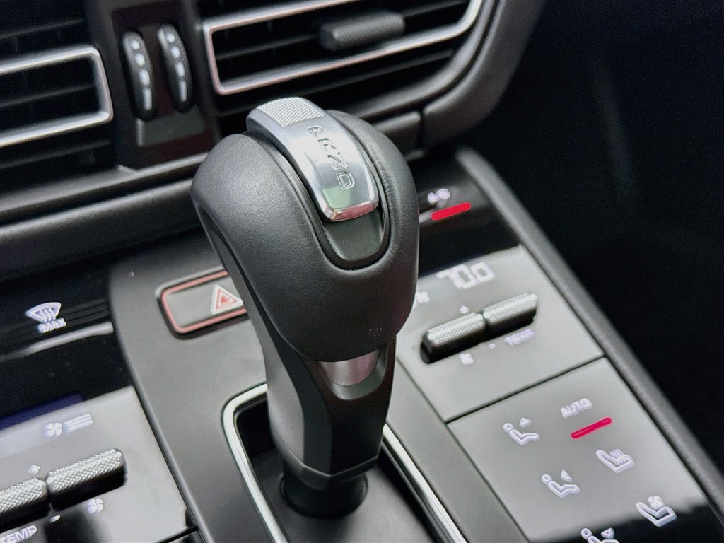 Certified 2026 Porsche Macan S AWD/4WD image 21