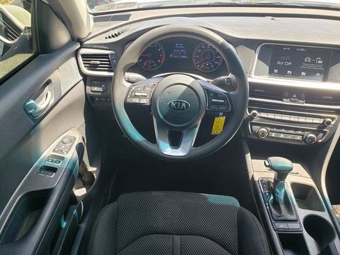 Used 2019 Kia Optima LX FWD image 16