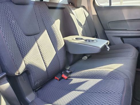 Used 2013 Chevrolet Equinox LS image 28