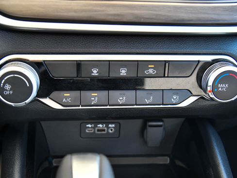 Used 2024 Nissan Altima 2.5 SV image 21