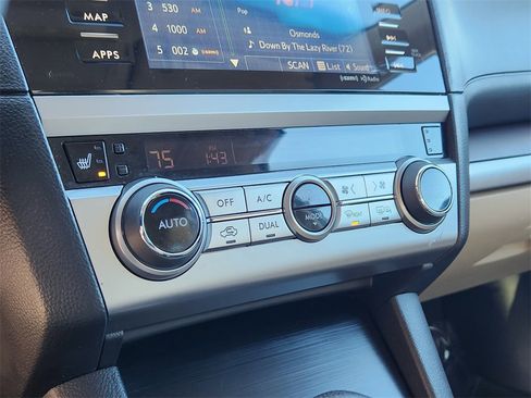 Used 2016 Subaru Outback 2.5i Limited image 15