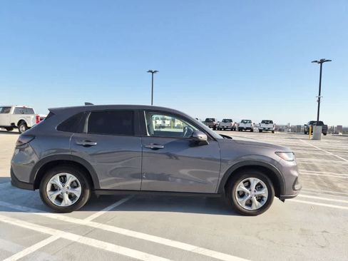 Used 2023 Honda HR-V LX image 6
