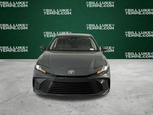 Used 2025 Toyota Camry LE image 10