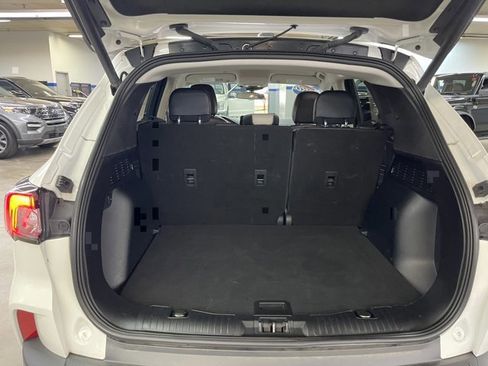 Certified 2022 Ford Escape SEL w/ Technology Package AWD/4WD image 12