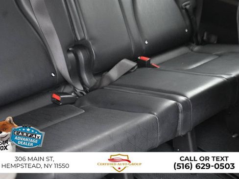 Used 2025 Kia Carnival FWD image 33