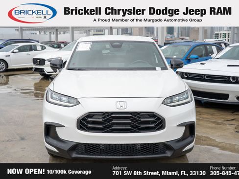 Used 2023 Honda HR-V Sport image 2