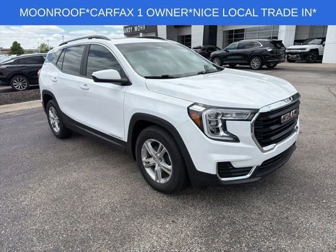 Used 2023 GMC Terrain SLE w/ Driver Convenience Package FWD image 3