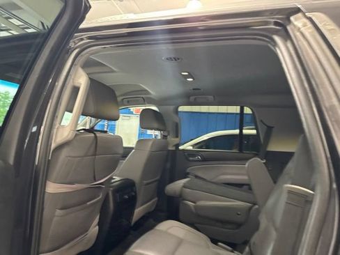 Used 2018 Chevrolet Tahoe LT w/ Luxury Package AWD/4WD image 12