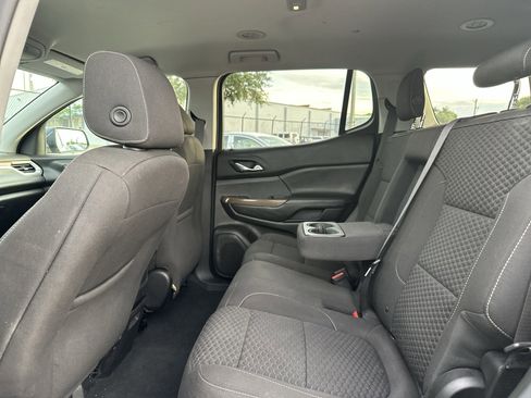 Used 2019 GMC Acadia SLE FWD image 21