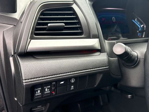 Certified 2023 Honda Odyssey Sport image 25