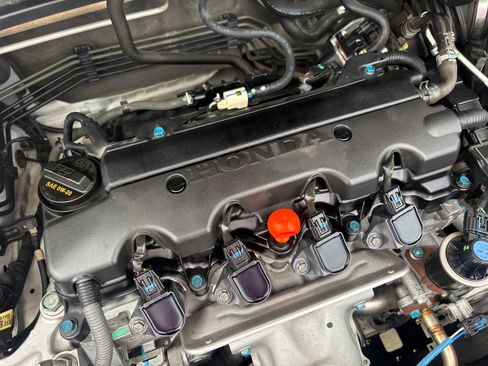 Certified 2017 Honda HR-V EX image 29