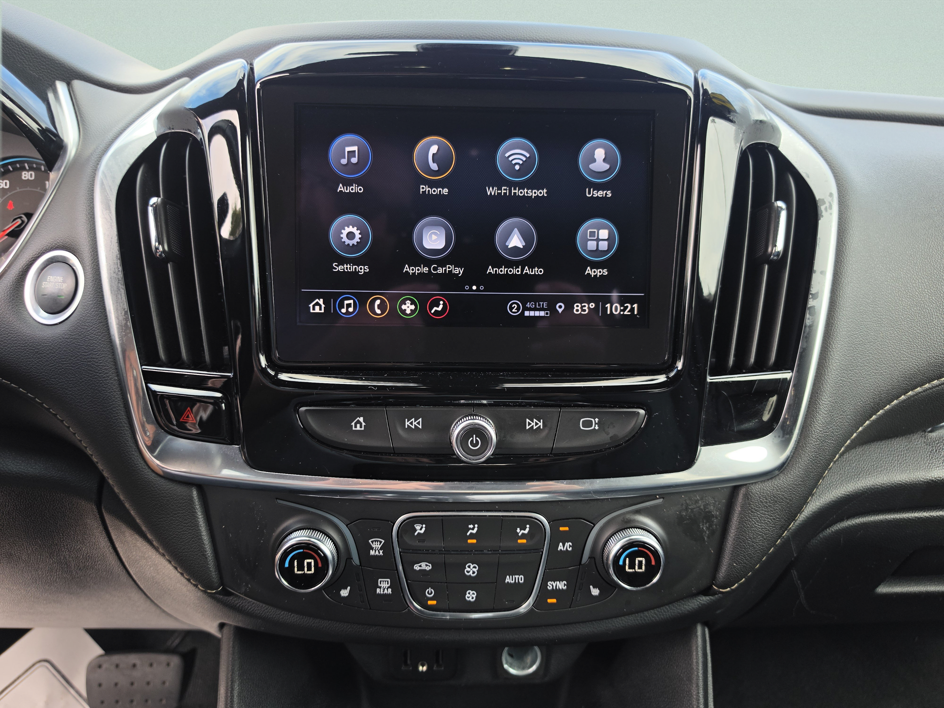 Used 2022 Chevrolet Traverse LT FWD image 28