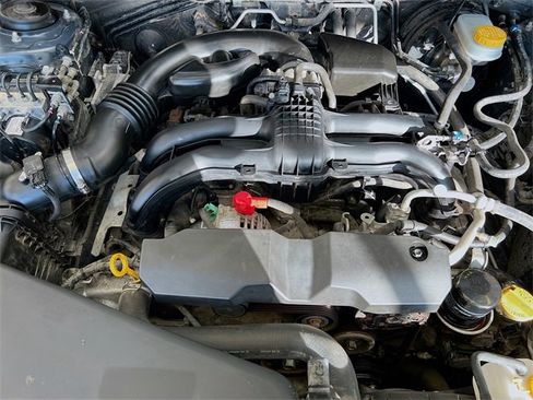 Used 2016 Subaru Crosstrek 2.0i Premium image 32