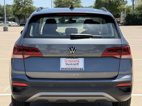 Used 2023 Volkswagen Taos S FWD image 5