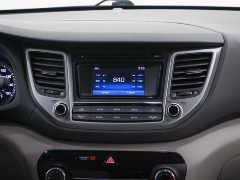 Used 2016 Hyundai Tucson SE w/ Option Group 02 image 14