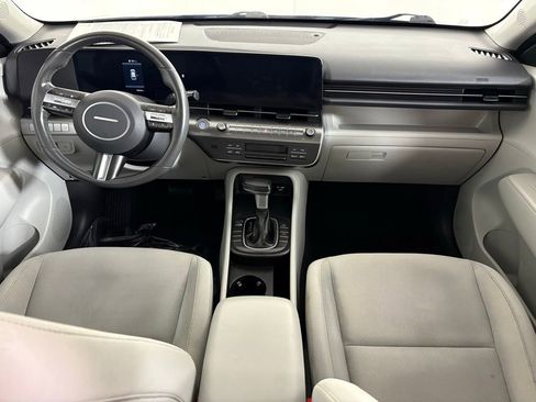 Used 2024 Hyundai Kona SEL FWD image 11
