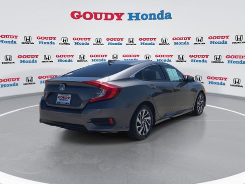 Used 2017 Honda Civic EX image 8