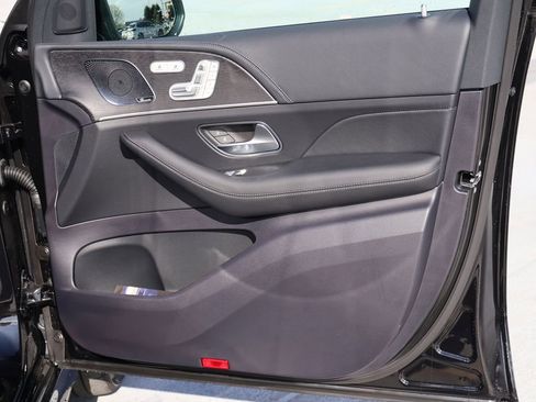 New 2026 Mercedes-Benz GLE 580 4MATIC image 11
