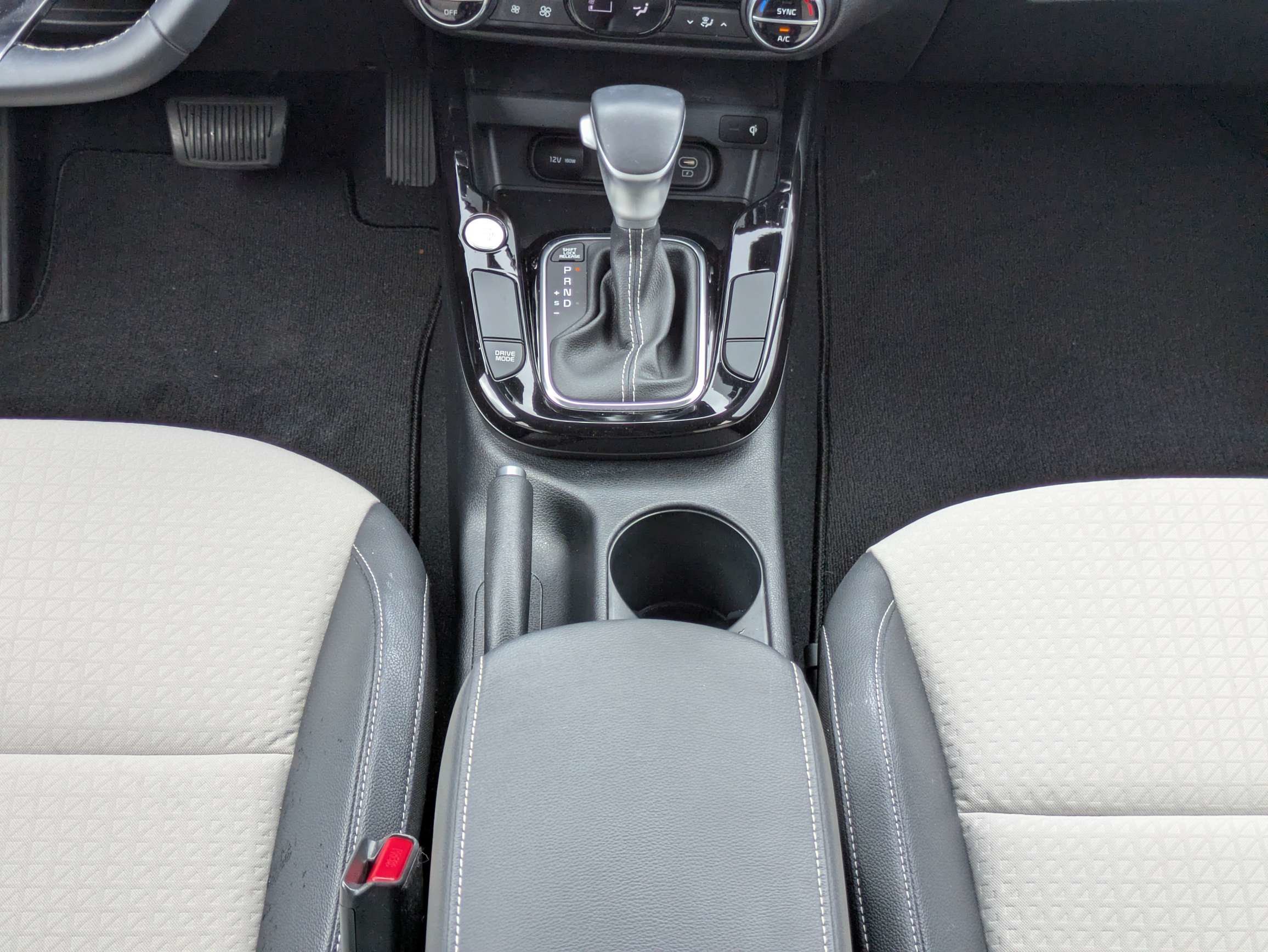 Used 2024 Kia Soul GT-Line FWD image 6