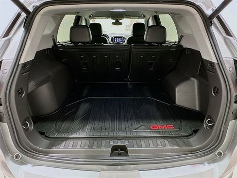 Used 2024 GMC Terrain SLT w/ LPO, Floor Liner Package image 25