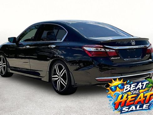 Used 2017 Honda Accord Sport image 14