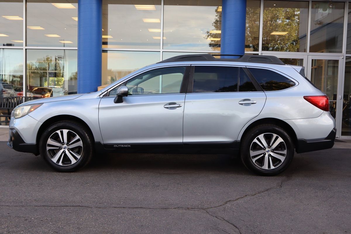 Used 2019 Subaru Outback 2.5i Limited AWD/4WD image 2